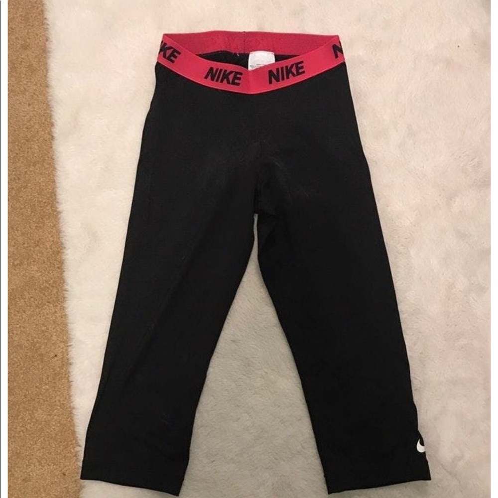 Nike:High Waisted Athletic Capris